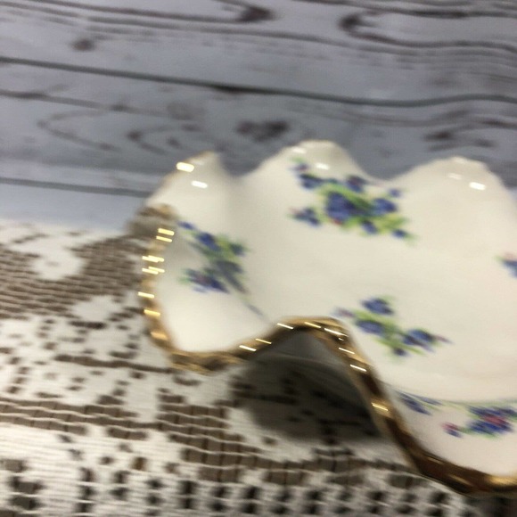 Holley Ross Distinguished China Ruffle Bowl - Picture 5 of 8